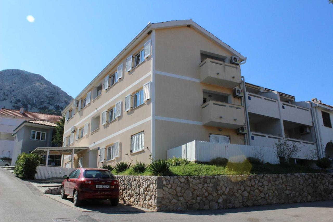 Apartments With A Parking Space Baska, Krk - 18794 Exterior photo